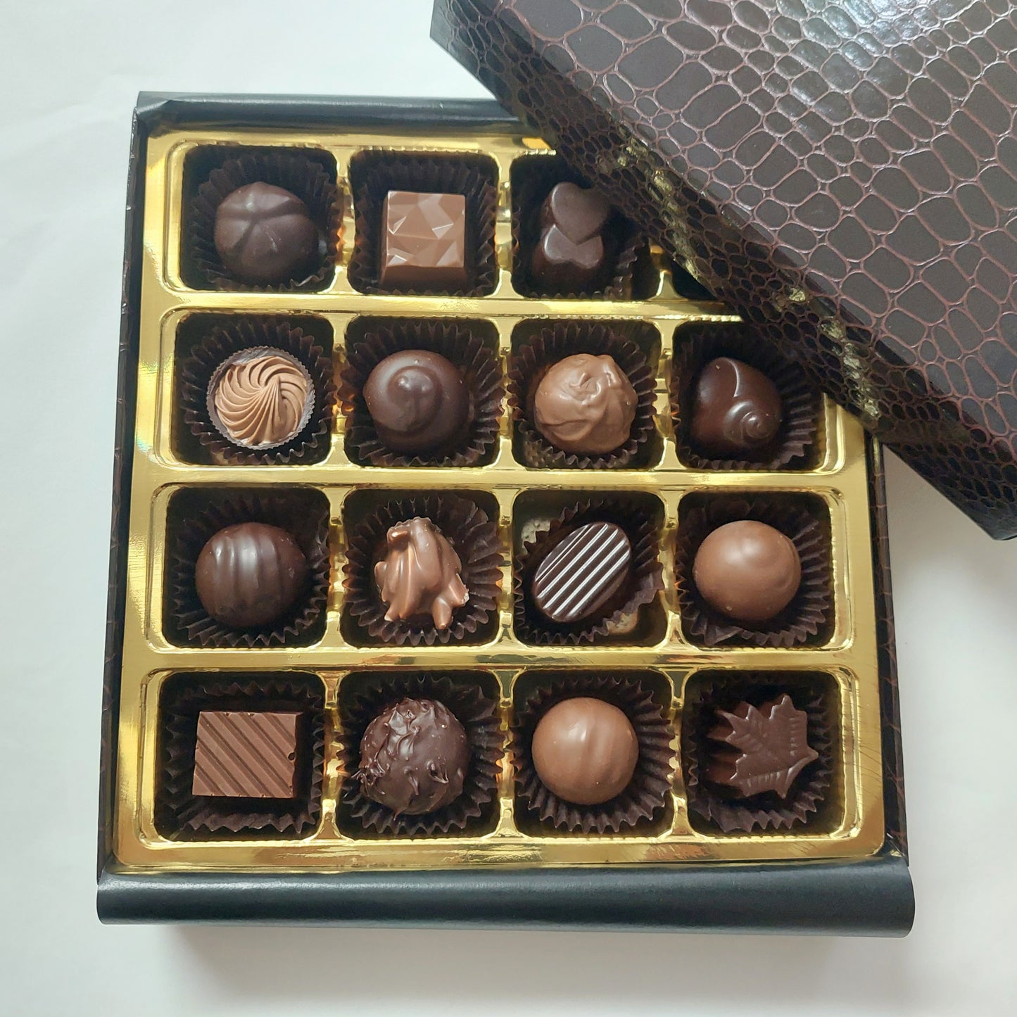 Boîte croco 16 chocolats