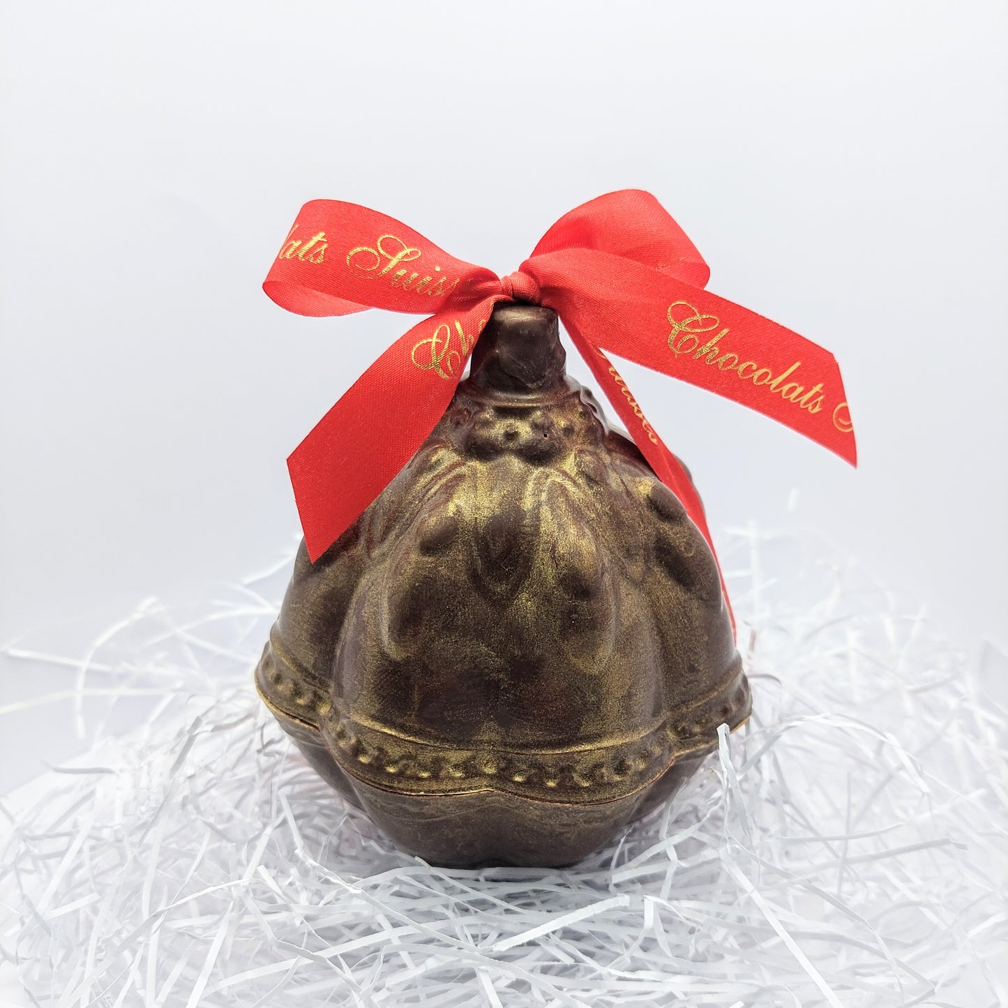 Boule de Noël texturée remplie de 6 chocolats