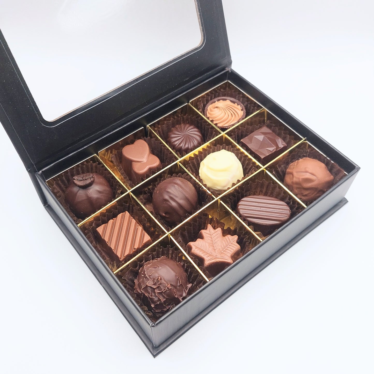 Boîte de 12 chocolats à couvercle magnétique