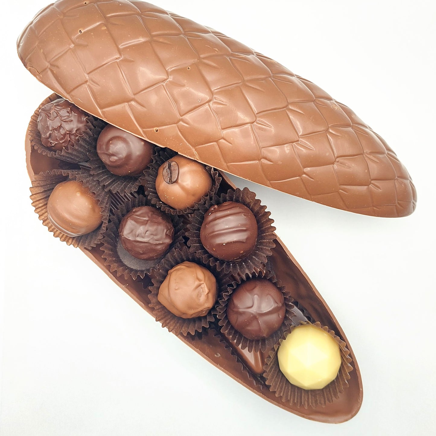 Grand cône rempli de 18 chocolats