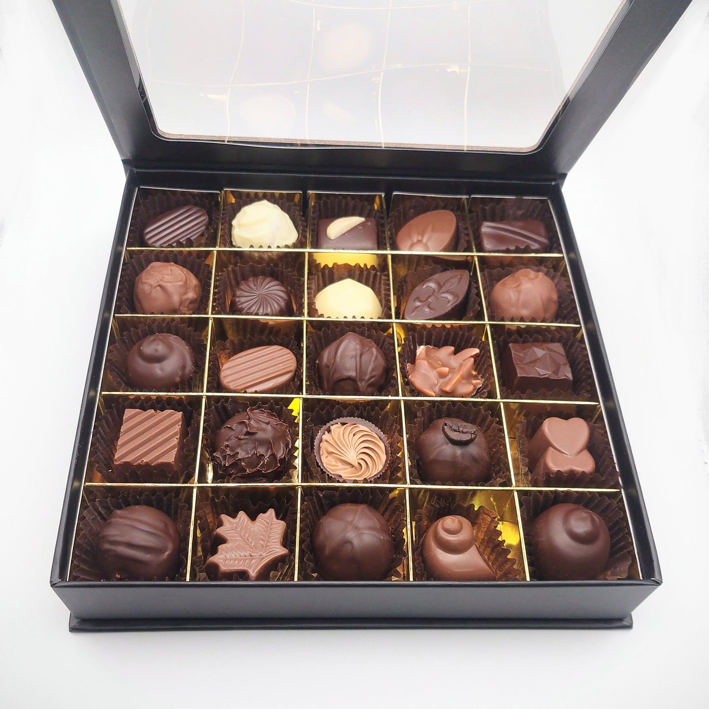 Boîte de 25 chocolats à couvercle magnétique